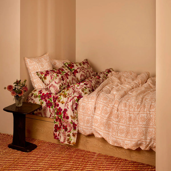 Daisy Buff Duvet Cover