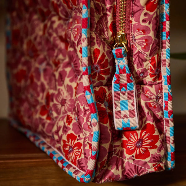 Magnolia Vanity Bag Poppy