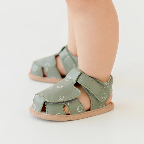 Milo Sandal Khaki Smiley