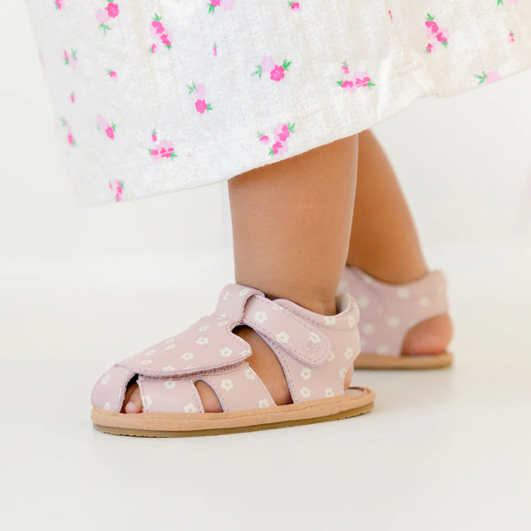 Milo Sandal Mini Daisy