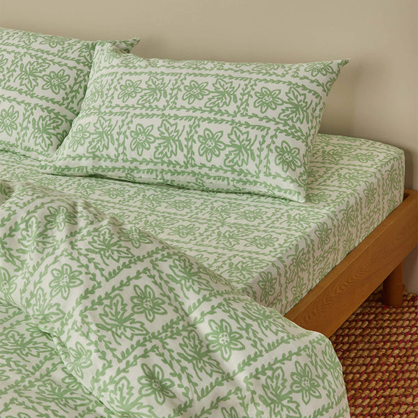 Daisy Sage Pillowcase Set