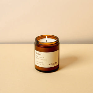 Yarra in Fig Leaf & River Berries Soy Candle