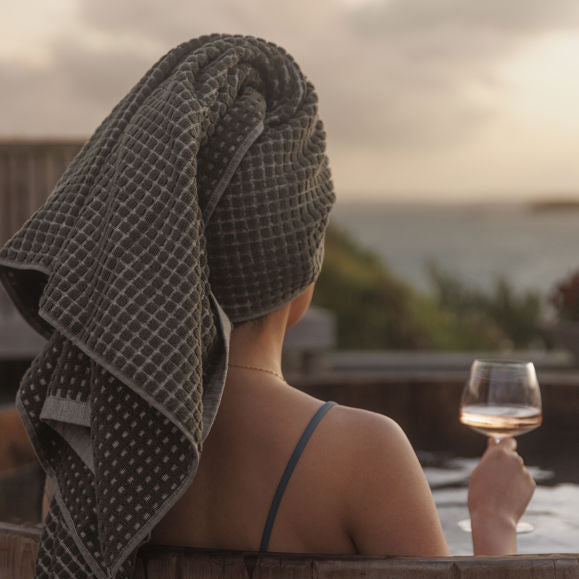 Nero Towel Range Ivy/Cream