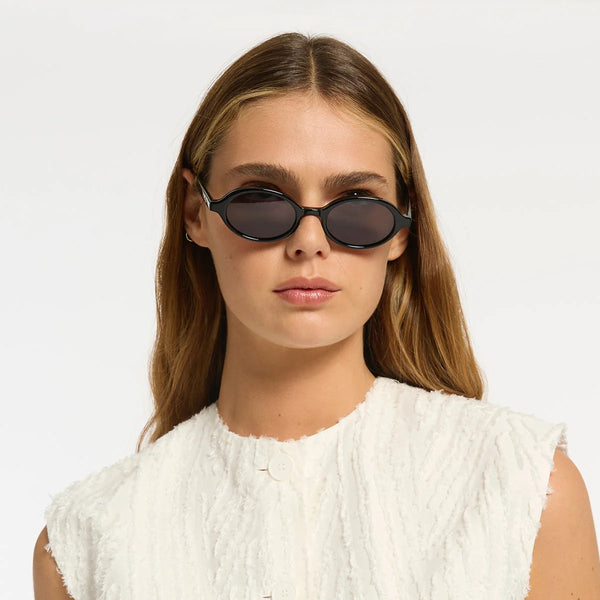 Wonder Sunglasses Black/Gold